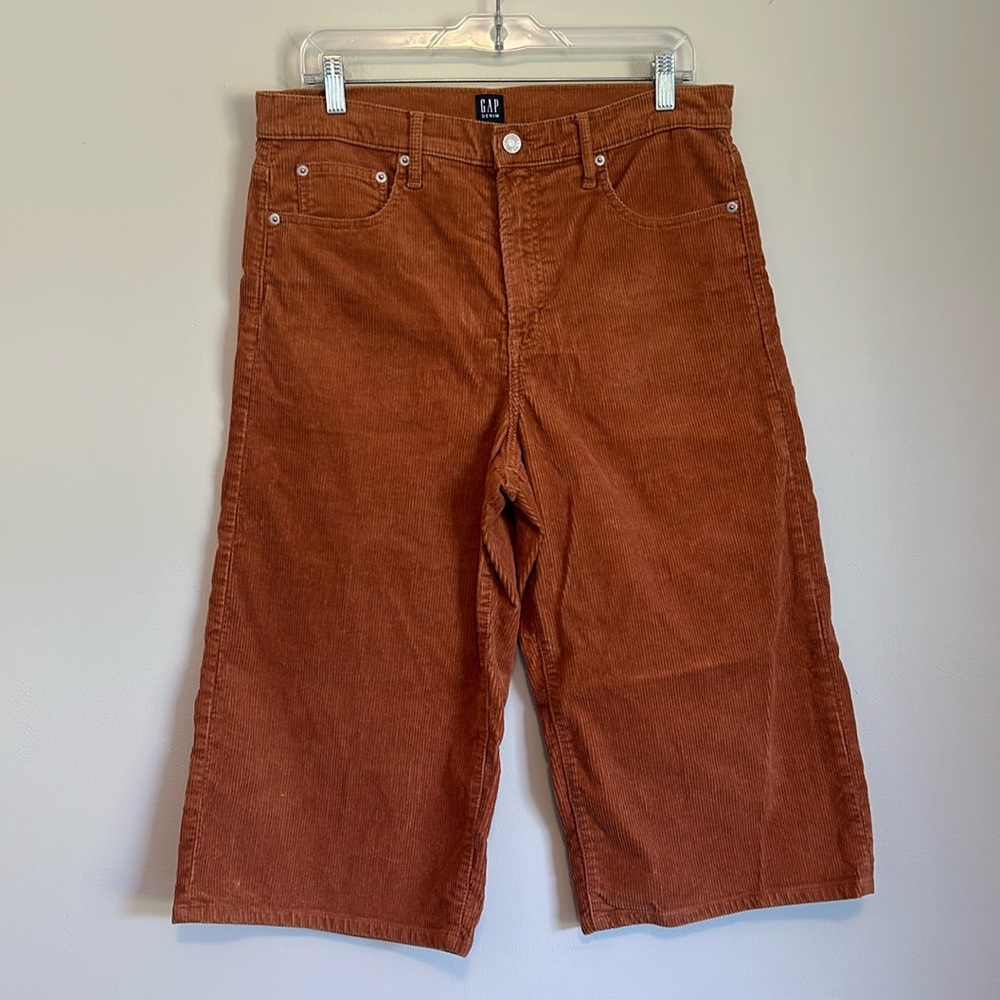 Brown corduroy capris pant by GAP